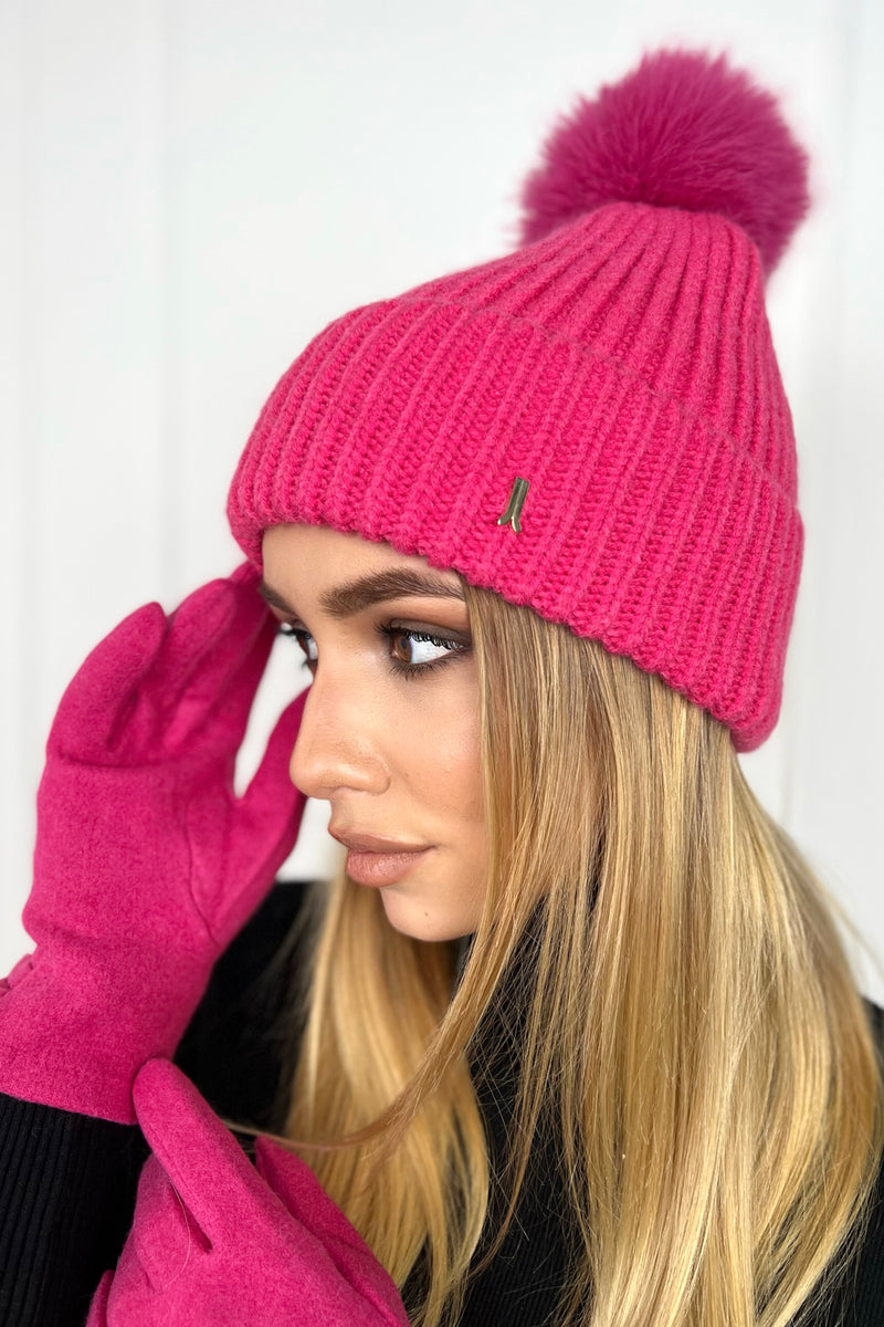 Hat with pompom